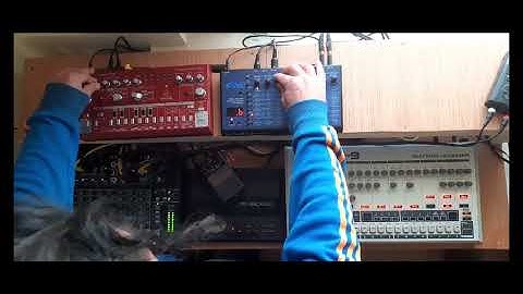 Acid Techno w/TD-3, RD-9 & DSI Evolver - Free DL in description