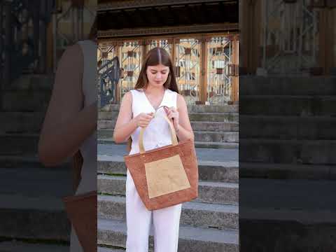 Шкіряна жіноча сумка Шопер бежевий с кишенею слонова кістка, видео 1