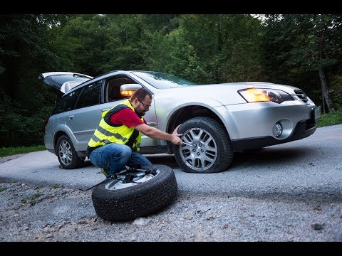 Video: Kako zamenjati pnevmatiko za tovornjak: 14 korakov (s slikami)