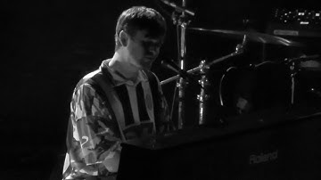 James Blake - Godspeed ( Frank Ocean Cover ) - Live @ Immanuel Presbyterian 12-9-17 in HD