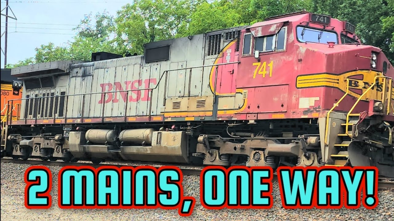 DOUBLE TRACKED ALTERNATING ONE WAY ACTION WITH BONUS CATCHES! Train ...