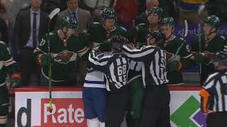 Marcus Foligno And Wayne Simmonds Drop The Gloves