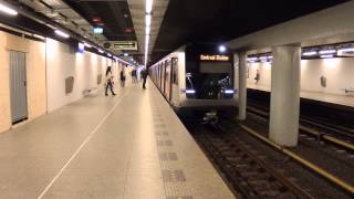 Going into GVB M5 117/118 @ Subway Station Weesperplein