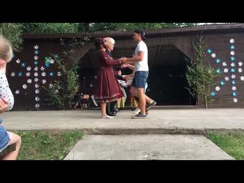 ქართველები ასრულებენ ლატვიის ეროვნულ ცეკვას/ грузини в латвии