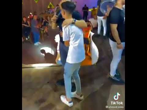 سامر المدني و رضا البحراوي يغنو اغنية هزفر موس
