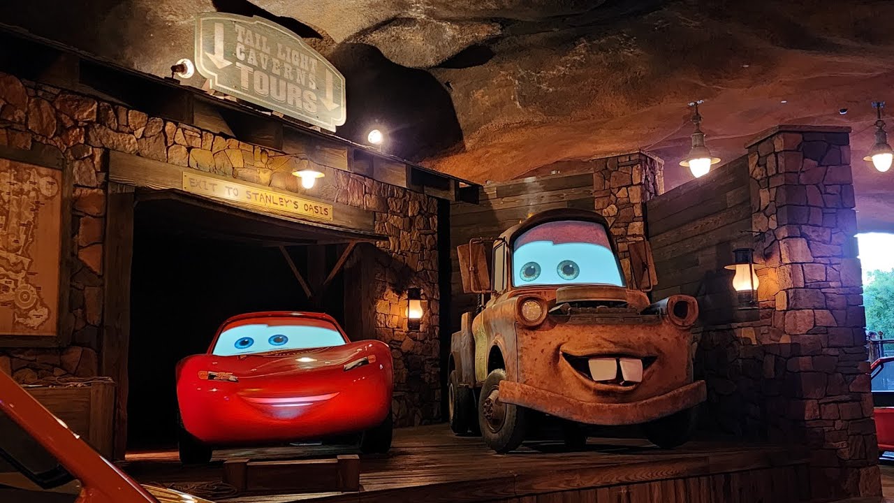[4K] Radiator Springs Racers (daytime) - YouTube