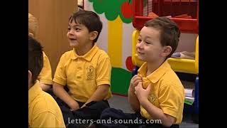 Letters and Sounds Phase 4 - Practising grapheme recall and reading CVC words