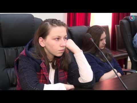 მე-14 საჯარო სკოლის მოსწავლეების შეხვედრა კანონმდებლებთან