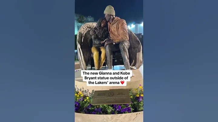 The new Gianna and Kobe Bryant statue outside of the Lakers’ arena 💛💜 #shorts