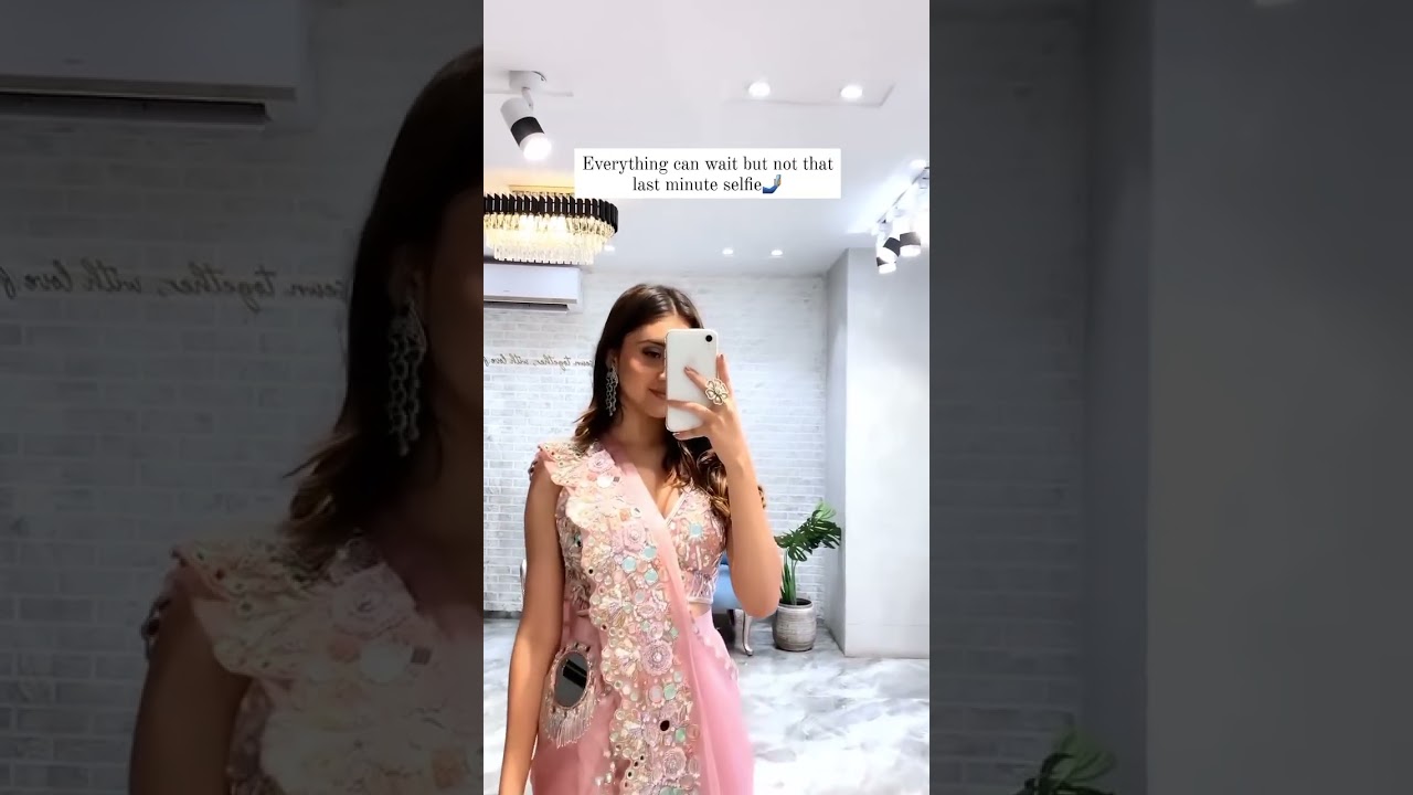 Party wear saree | Farewell saree for girls | Designer Bollywood style saree for wedding |