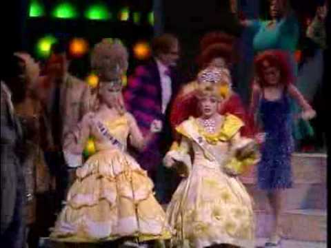 Hairspray On Broadway 07 You Can T Stop The Beat Youtube