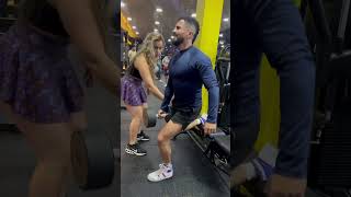 La piernona #humor #mujeres #cuerpofitnes #centrofitness #chistes