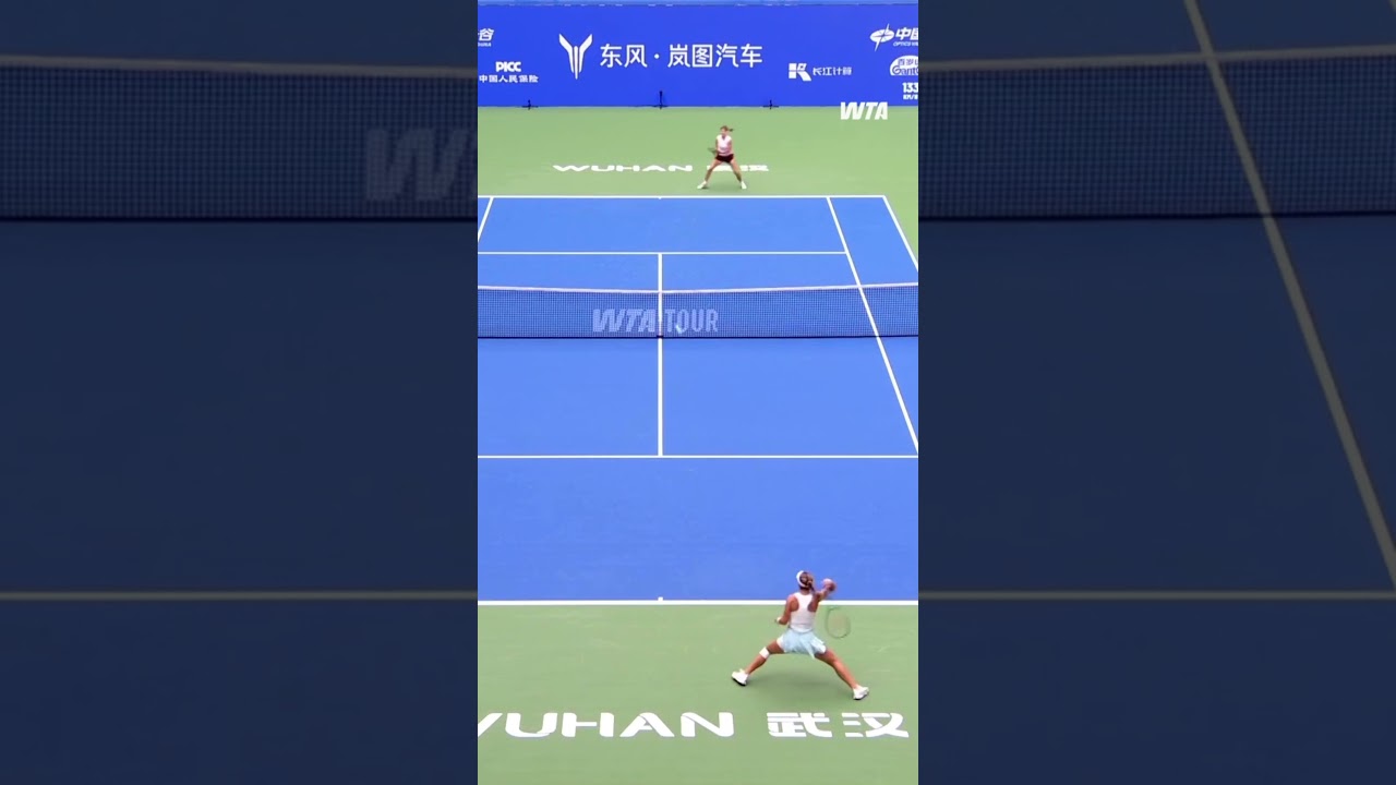 Karolina Muchova is not going anywhere in this match against McNally!#dongfengvoyahwuhanopen