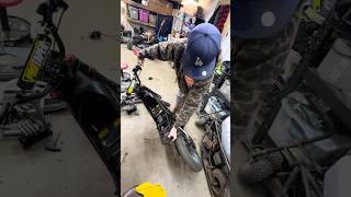 Tuttio gets the Surron Throttle UPGRADE. Plug n play kit form Soliel Supplies.