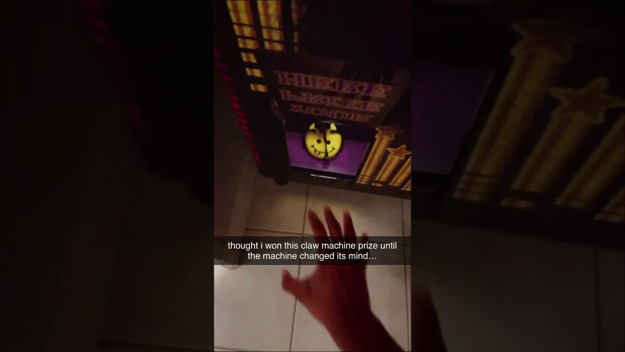 Robbed by the Claw Machine (Demanding My Money Back) #clawmachine #fail