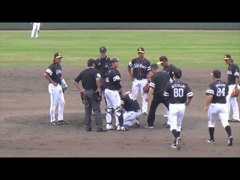 2015/5/30@由宇練習場 ホークス・飯田優也投手の足に打球が直撃