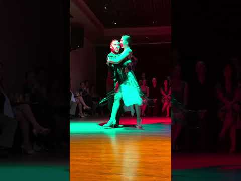 Yesica Esquivel & Ariel Leguizamon: Milongueando En El '40 by Forever Tango at Tango La Nacional 1/5