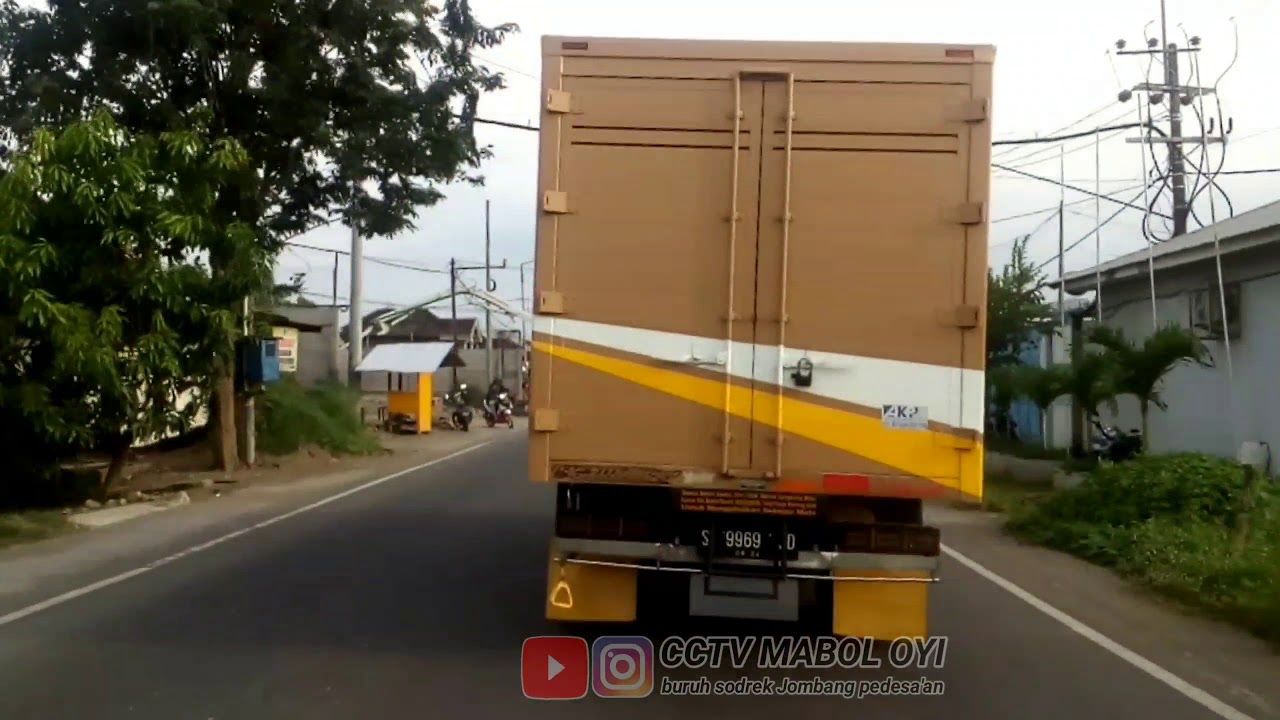  Truk  box  Mr kuntet BINA EXPRES full strobo variasi  YouTube