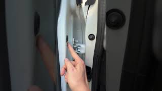 Arabandaki Bu Siyah Nokta Ne? İşte Cevabı