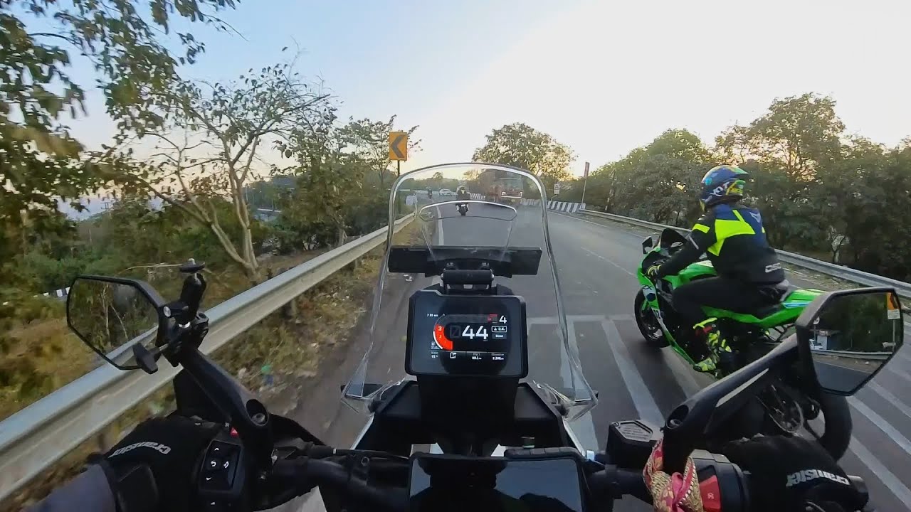 It was too Cold | Lots of Superbikes | Weekend Breakfast Short Ride to Valvan Lake | KTM 390ADV