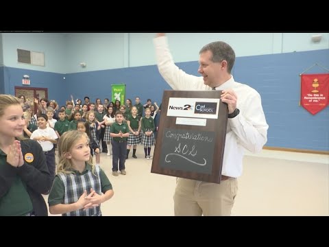 Summerville Catholic School receives the News 2 Cool School award