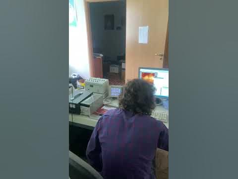 Місцевий Альберт прийшов попрацювати на мікроскопі.#фізика #stm # ...