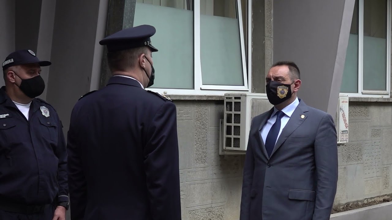 Ministar Vulin obišao PU Jagodina