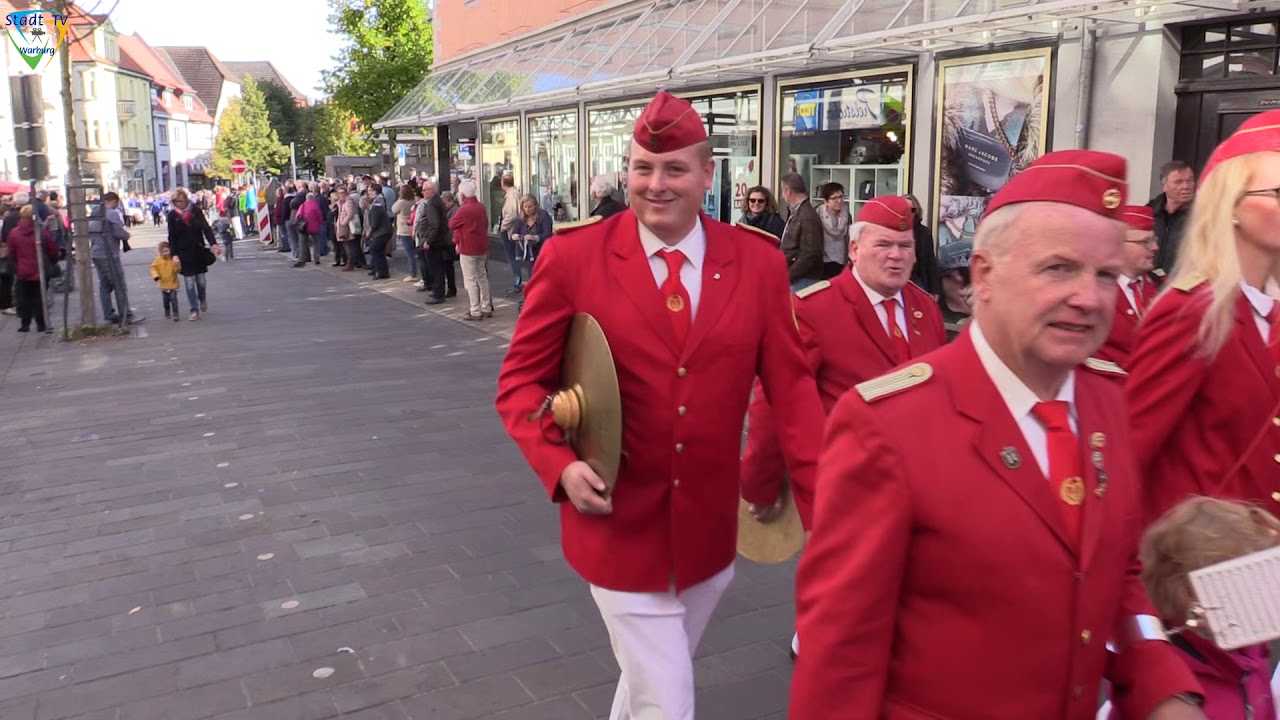 Festzug Spielmanns Fanfarenzüge