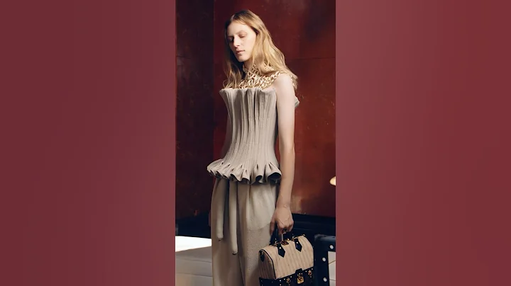 #LVSS26 #LouisVuitton #NicolasGhesquiere