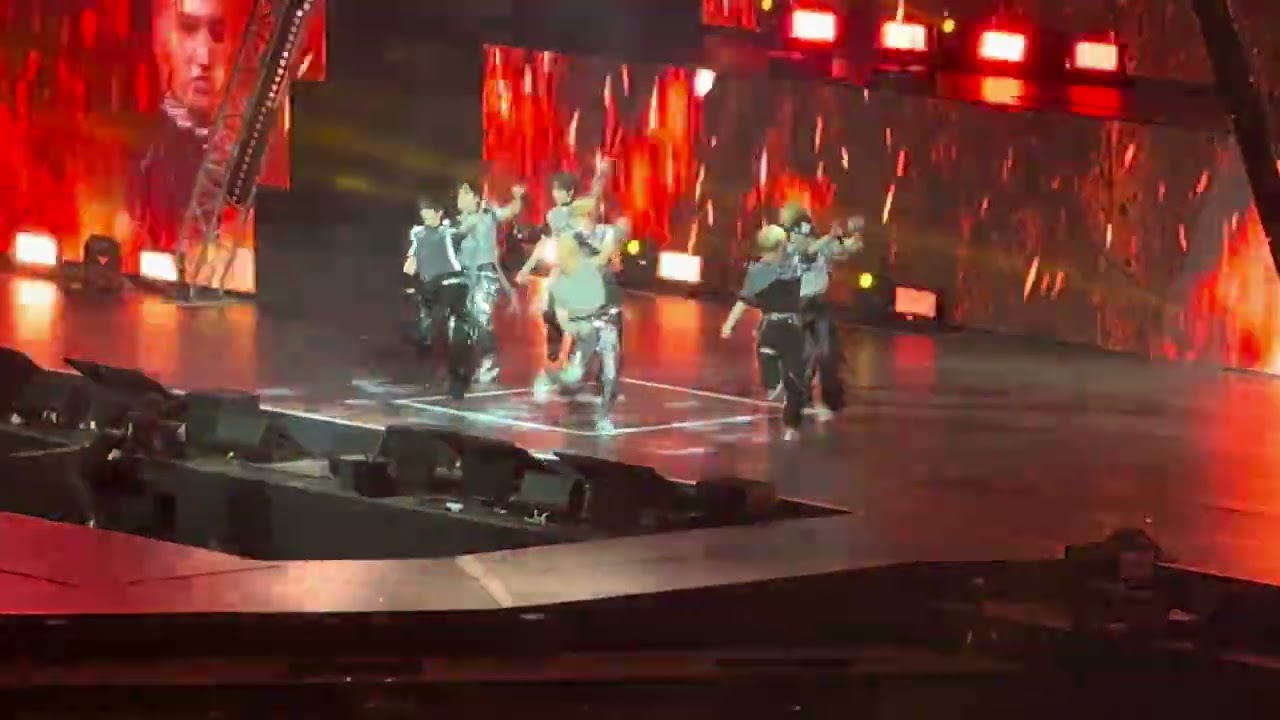 Stray Kids Performances 