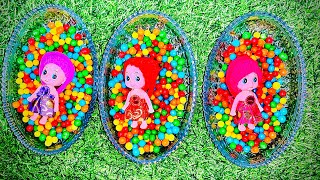 Satisfying Video | Mixing Colorful Rainbows 🌈 With Baby 👶 Doll Toy in 2 M&M Bathtubes