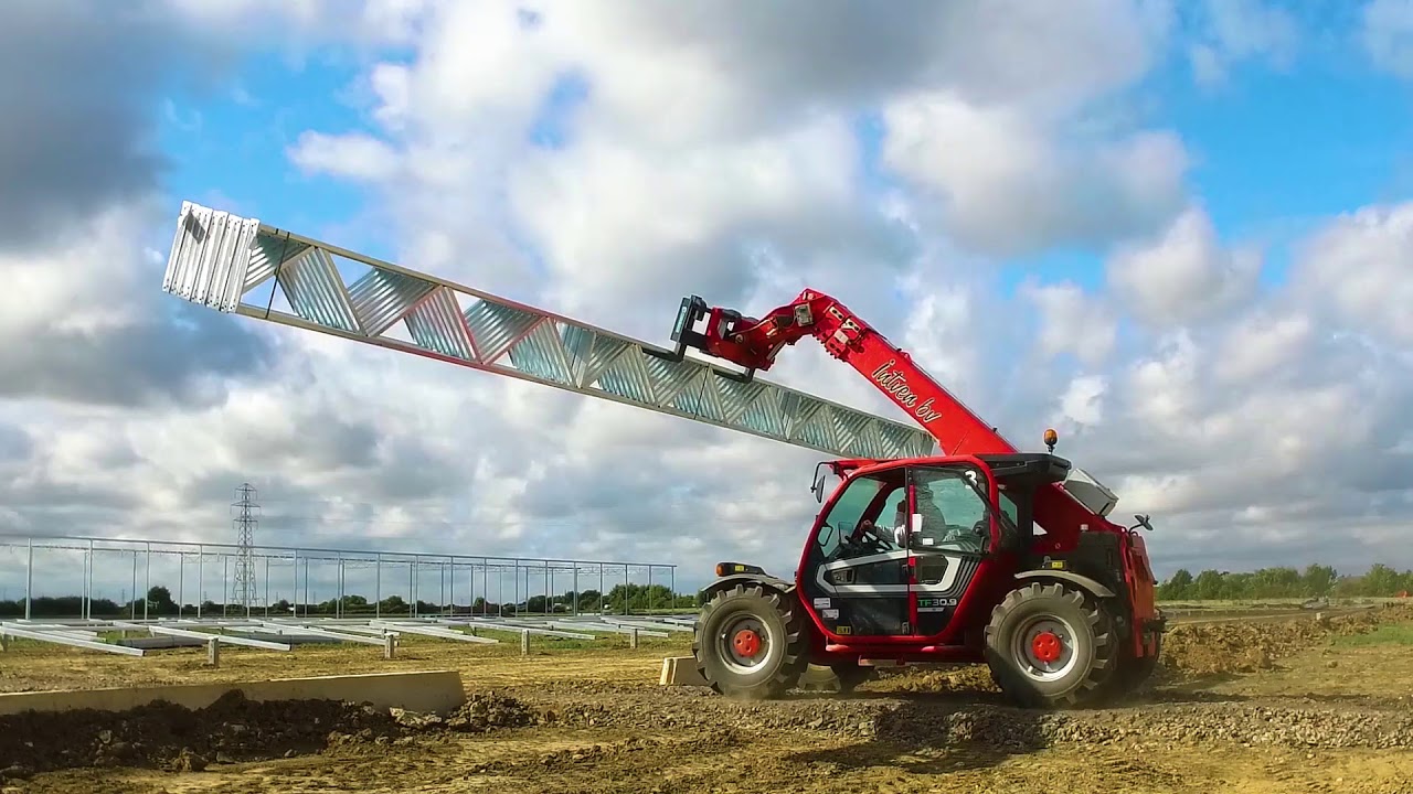 KG Greenhouses - Glasshouse Project: Clay Lake, UK - Phase 3 Steel Framing