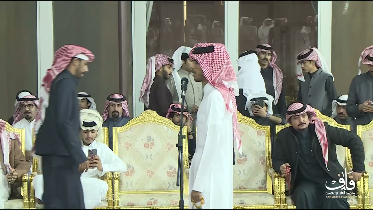 الشاعر الي  خذا رايتك هذا بلده 🏳️ صالح النشيرا و معتق العياضي - حفل ال سوّيد