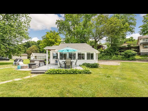 11729 Algonquin Drive, Pinckney, MI home video tour