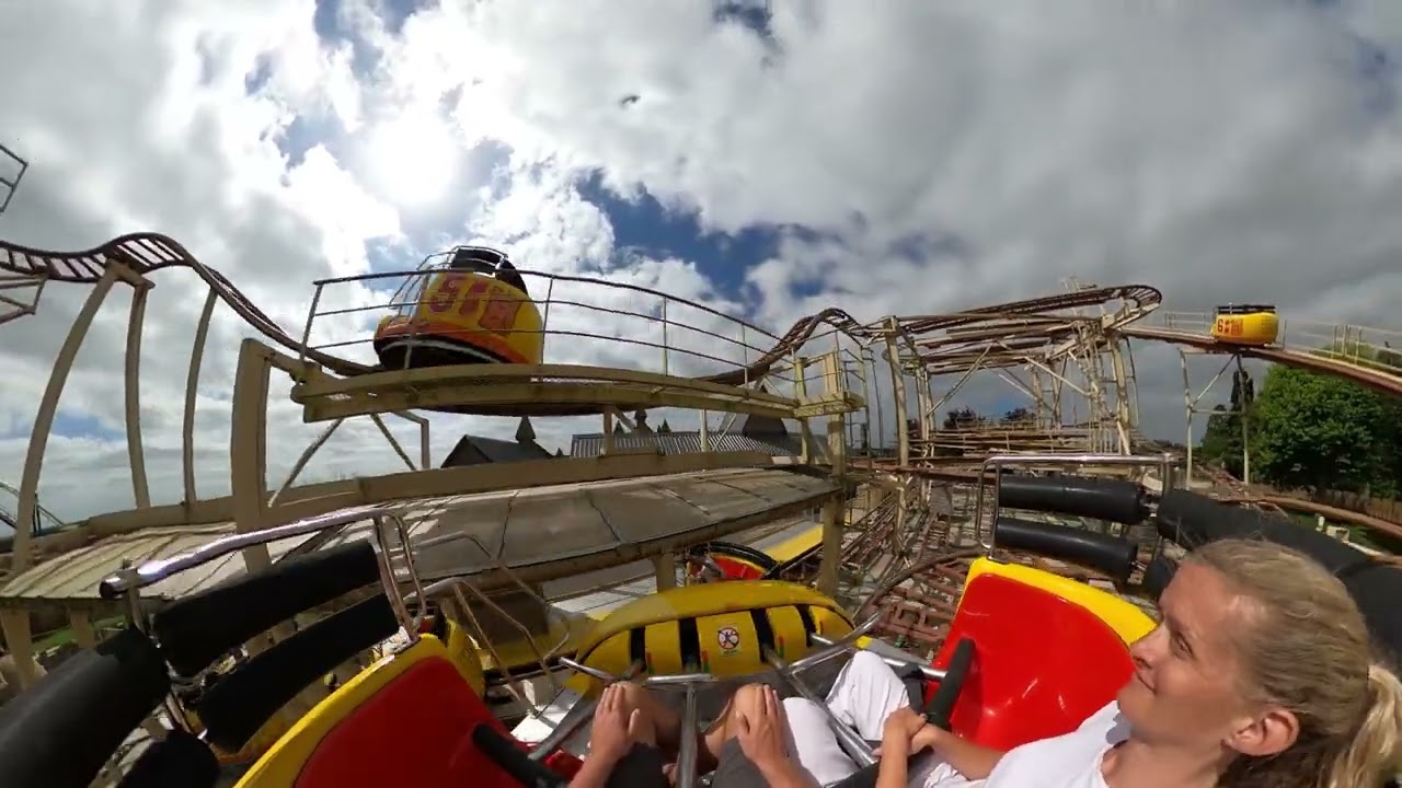 Parc du Bocasse Jurassic Twister