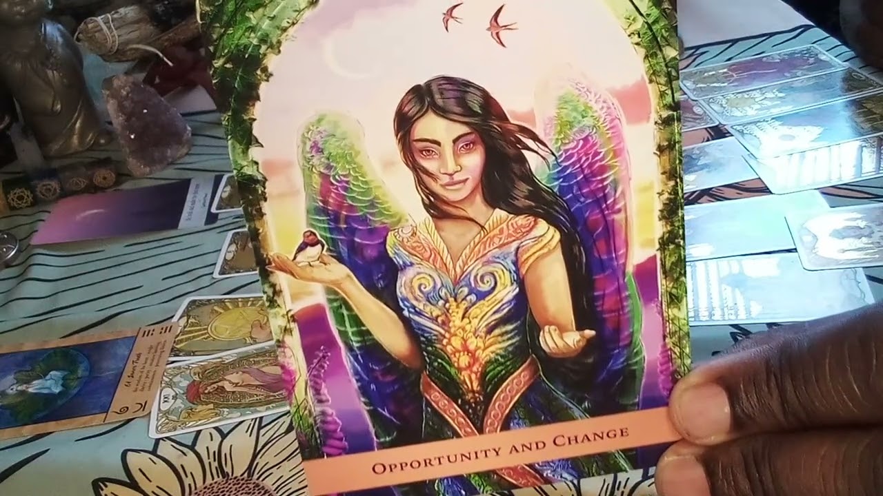 Libra  April 2022    Sun is shining on You! Money coming your way! Spiritual growth changes you!