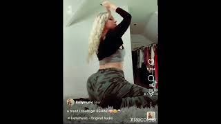 Booty Flexing Is A Trend Anyone Can Get Behind