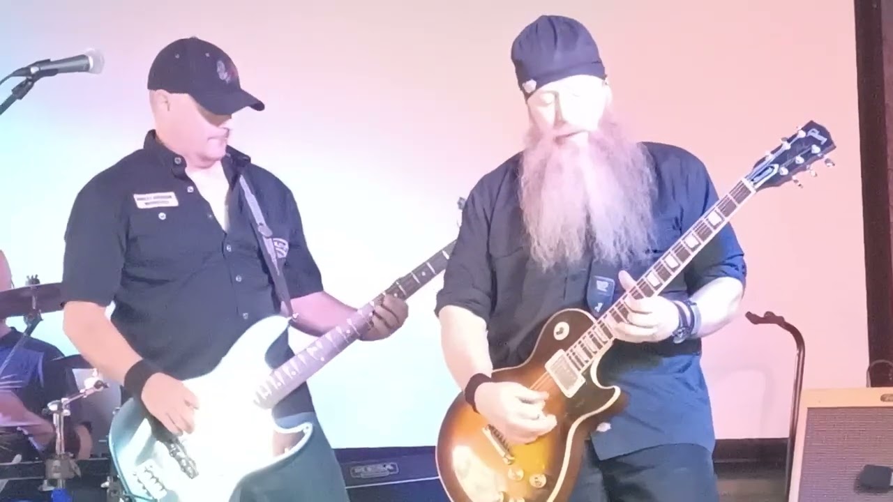 Regardez Blacktop Kings, No Reflection (Original) at Charcoal Grill May 20th 2022 sur YouTube Regardez Blacktop Kings, No Reflection (Original) at Charcoal Grill May 20th 2022 sur YouTube