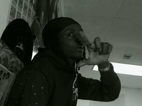 Смотреть клип Yfl Kelvin - Free Young