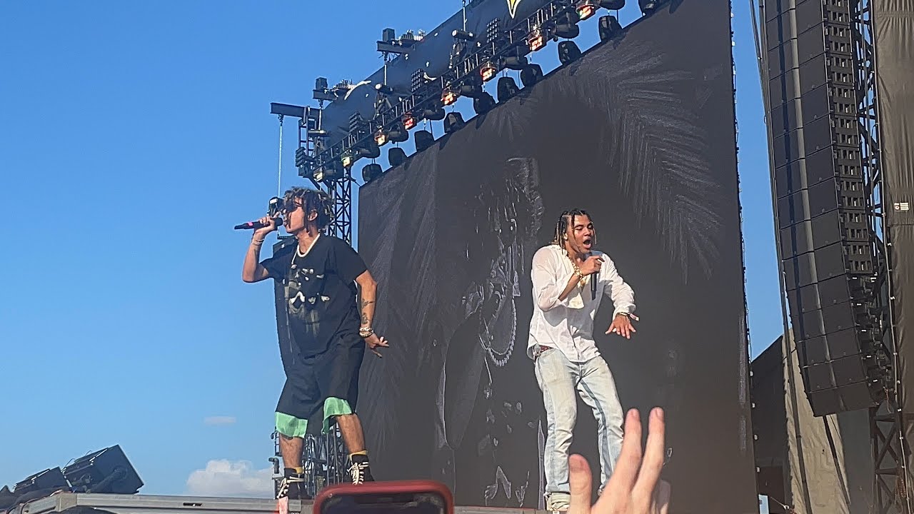 24kGoldn - Mood w/ Iann Dior @ SUMMER SMASH 21