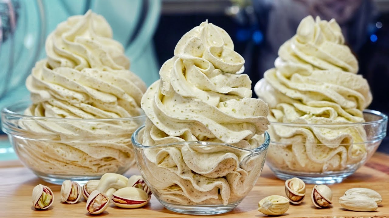 Pistacho Frosting in 5 Minutes with ONLY 4 Ingredients!