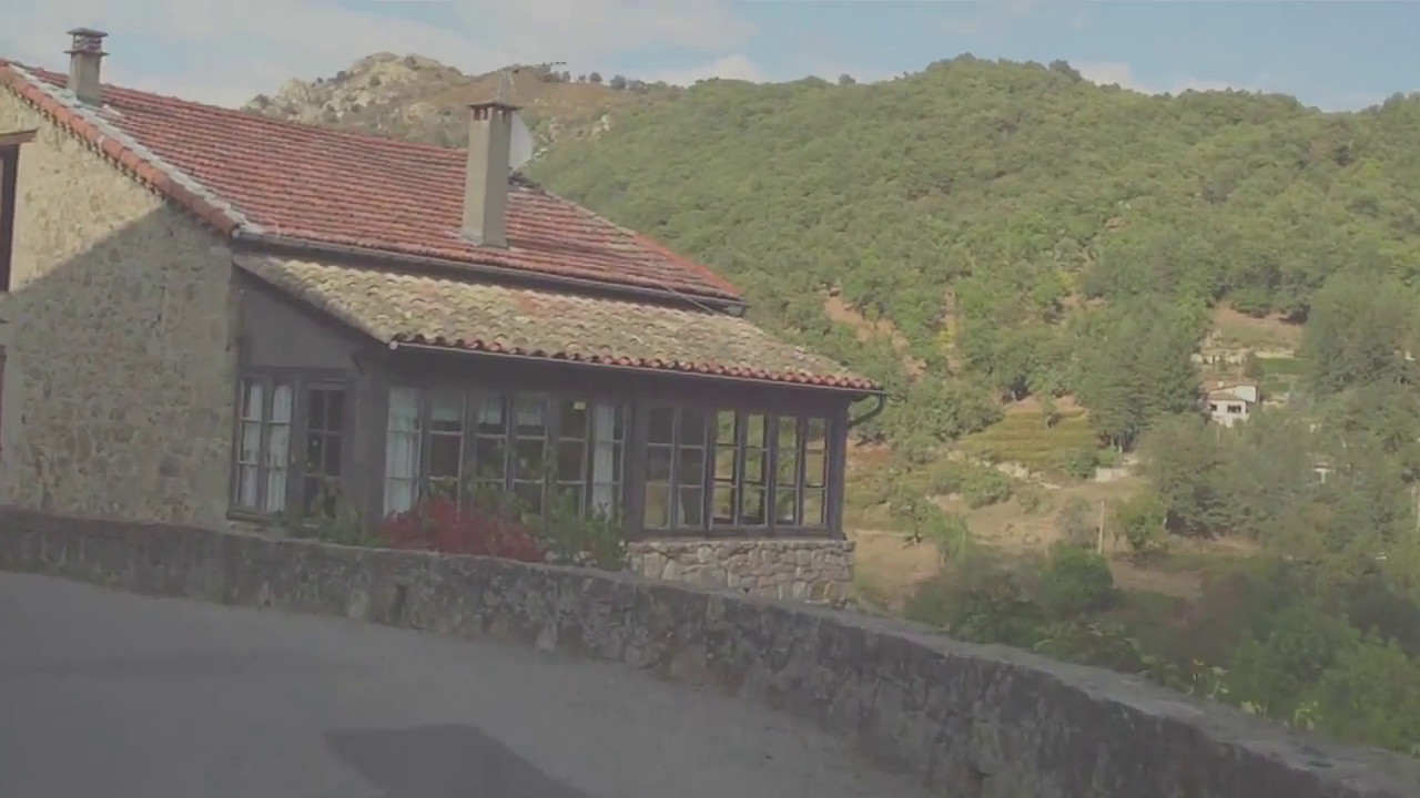 Antraigues-sur-Volane : visite en voiture