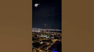 سقوط أحد صواريخ القبة الحديدية بعد فشله في اعتراض طائرة مسيرة في سماء إيلات جنوب فلسطين المحتلة 