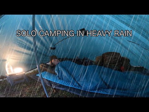 雨のソロキャンプ｜小さなテントで料理をする幸せ時間-ASMR