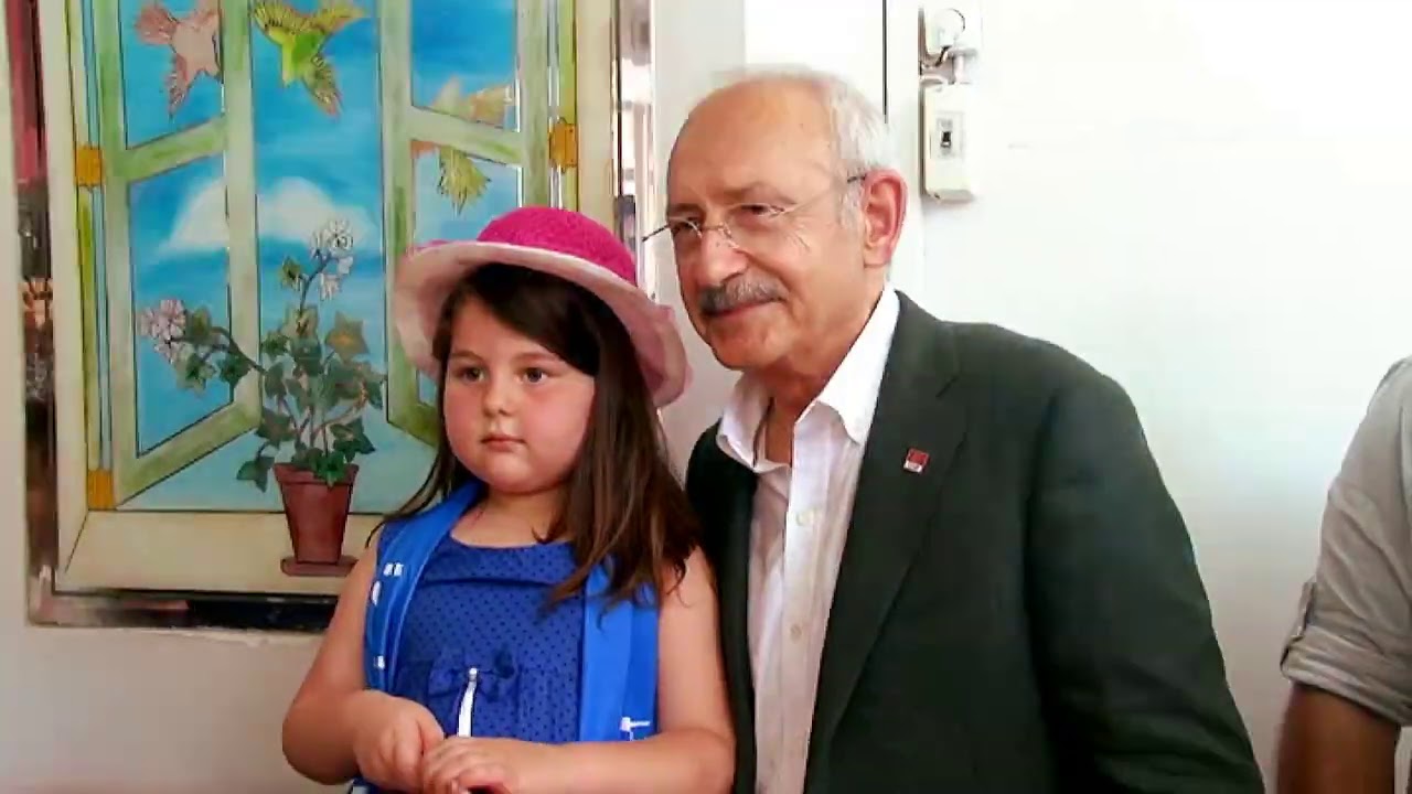 Hak hukuk adalet mücadelemizde 83 milyon ile kucaklaşıp el ele iktidara yürüyoruz.