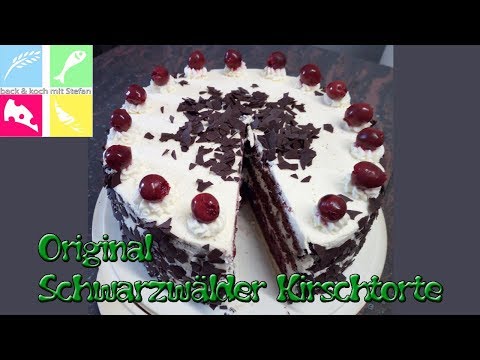 Ein Klassiker, Schwarzwälder Kirschtorte Zutaten: Für den Teig: - 5 Eier - 5 EL Wasser - 150 g Zucke. 