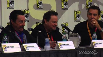 Comic-Con - Transformers: Fall of Cybertron with Nolan North, Peter Cullen