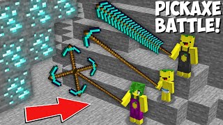 Which longest DIAMOND PICKAXE IS BETTER CHALLENGE in Minecraft ? FAMILY PICKAXE BATTLE !