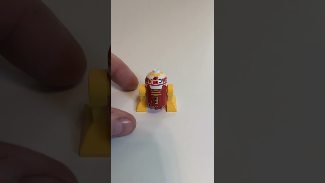 LEGO droid "L3-GO" appreciation! Fun inclusion into the Rebuild the galaxy mash-up! 