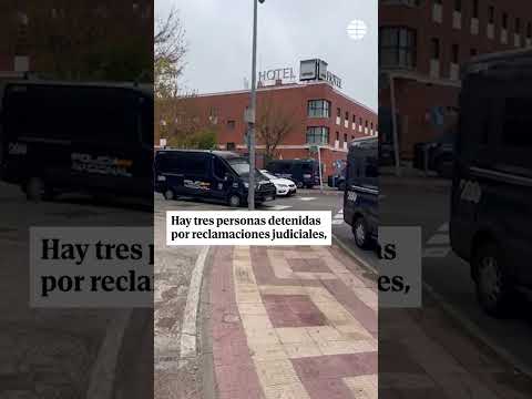 Desalojan a 80 personas tras okupar masivamente un hotel en Parla #Hotel #Parla #Okupas